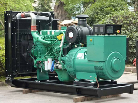 永发镇710kw康明斯柴油发电机组
